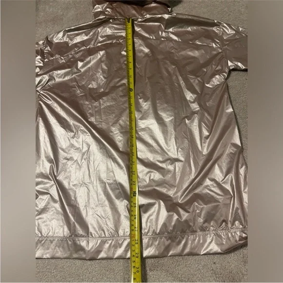 Under Armour Women's Windbreaker size S - Picture 11 of 15